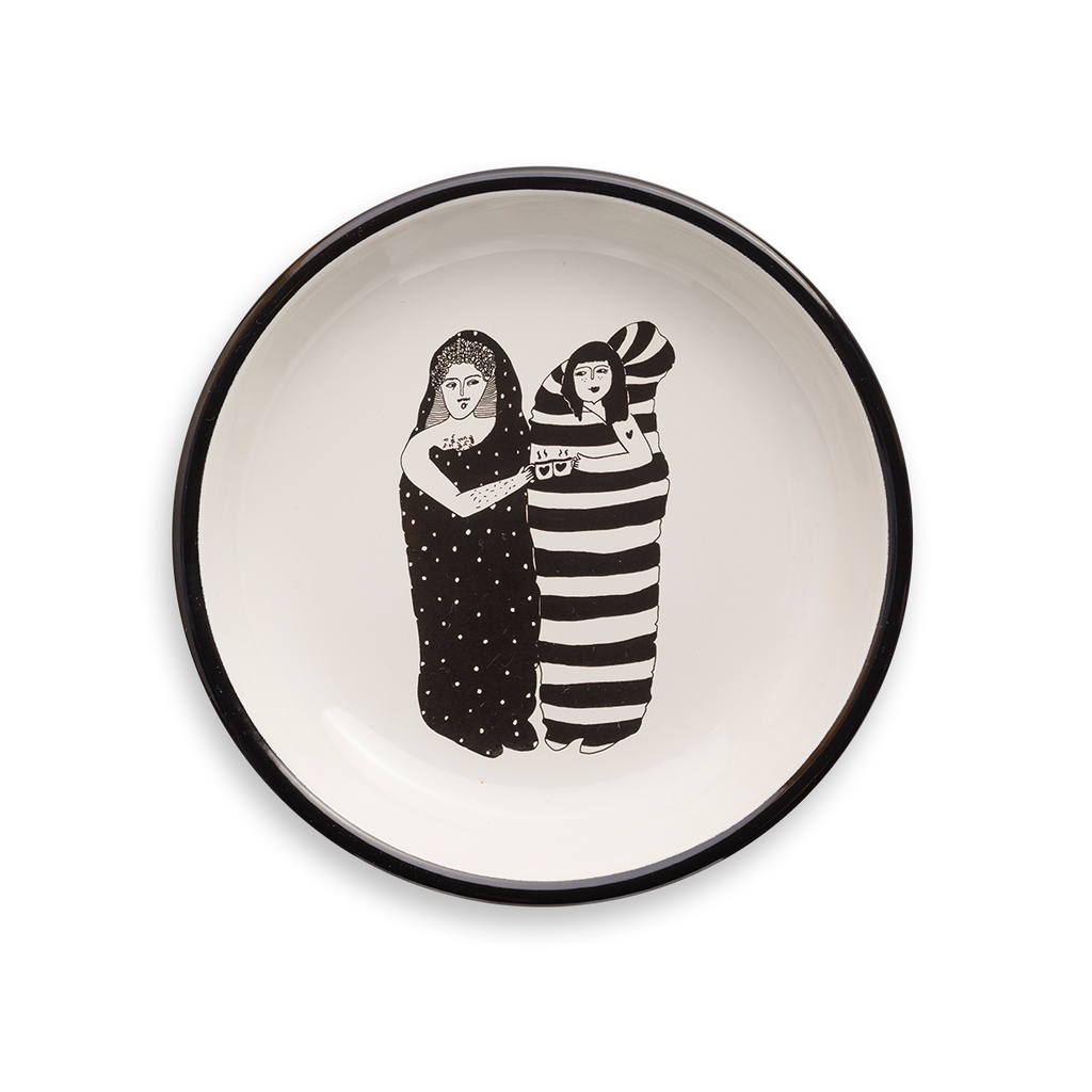 plate dots and stripes