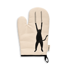 ovenwant scratching cat