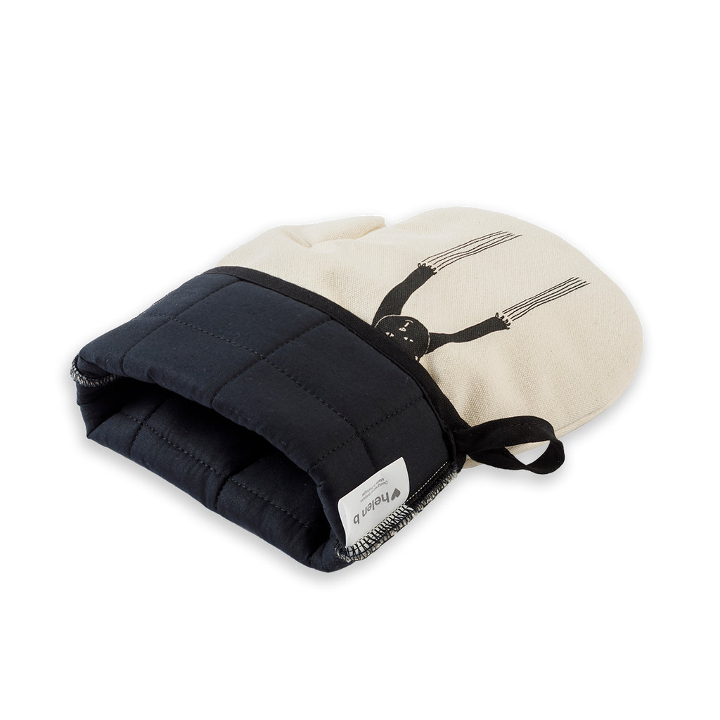 ovenwant scratching cat