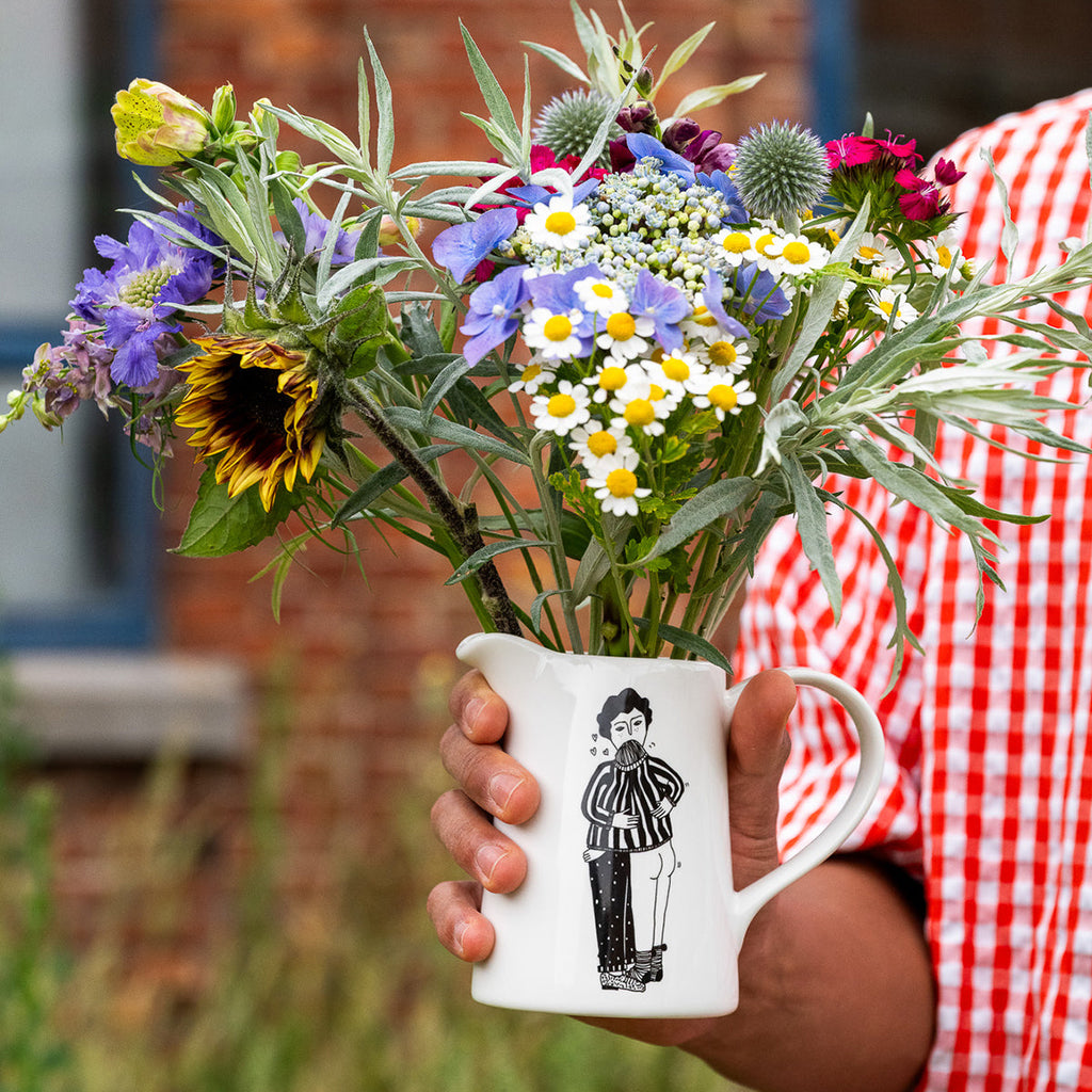 small jug sweater hug