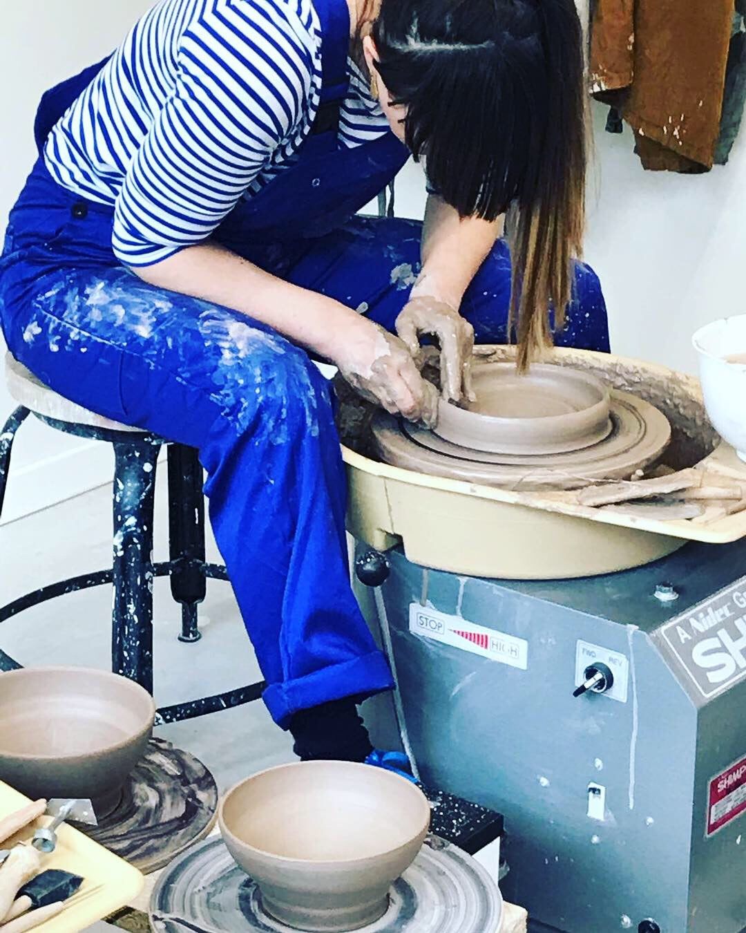 Ik leer pottendraaien en Stella doet mee!