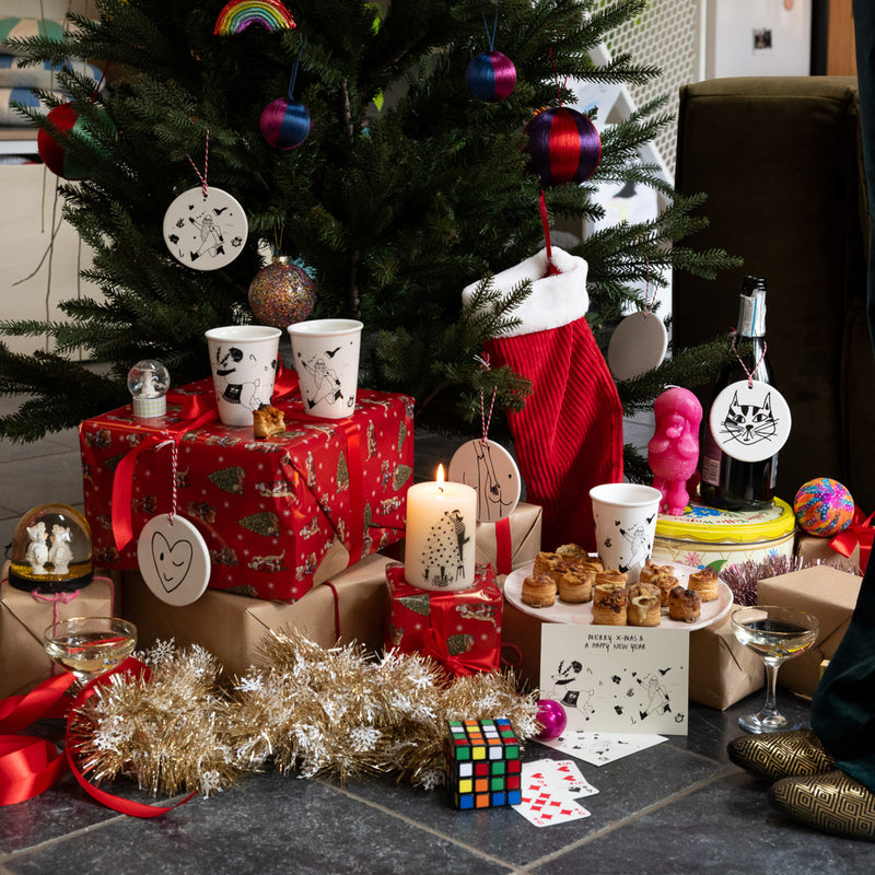 set of 4 hangers mix