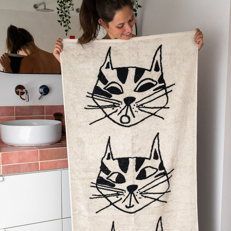 bath towel kitty