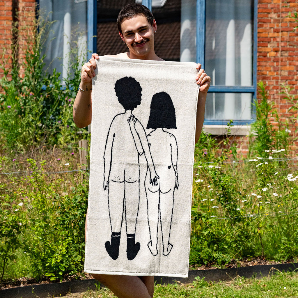 handdoek naked couple back